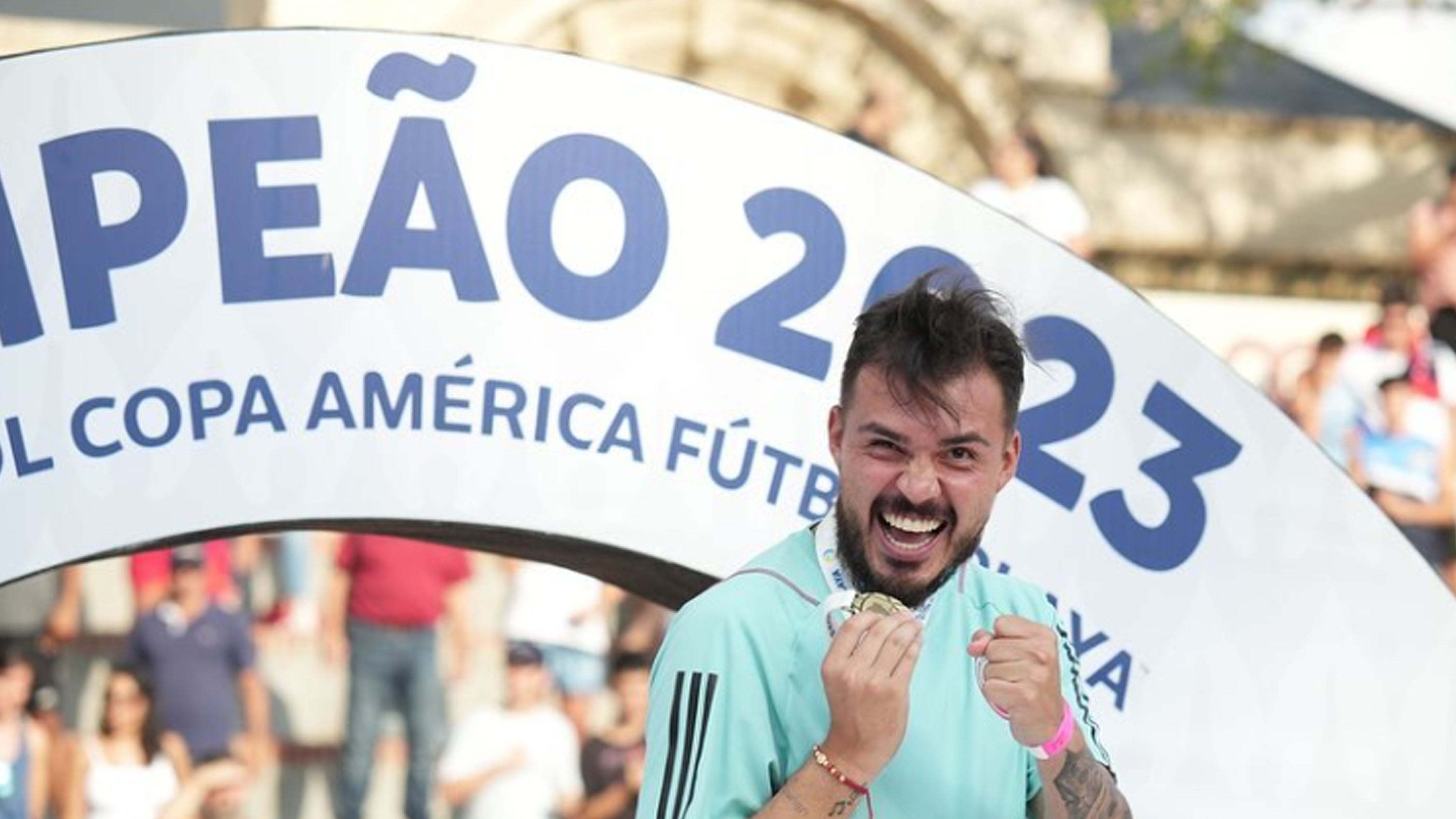 Alzate sera DT de Atletico Rio